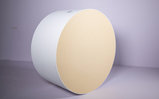 Customized Ceramic SCR Honeycomb Catalyst High Surface Area
