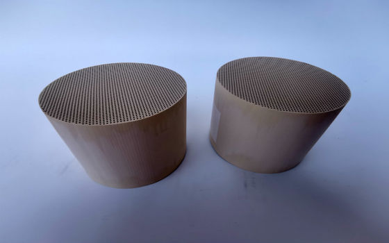 Three Way Doc In Diesel Engine Catalyst For Truck Waistcoat Catalytic Converter On Diesel Truck