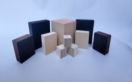 Ceramic Honeycomb Catalyst Platinum Palladium Rhodium Porous Substrate Catalyst 400Cpsi
