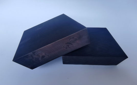 Gasoline Vehicles Alumina Honeycomb Catalyst Substrate Material Euro 4 5 6