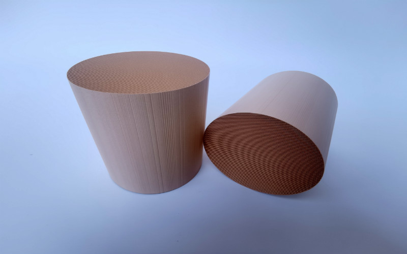 Ammonia NH3 Slip Asc Catalyst Cordierite Honeycomb Ceramic Catalyst Carrier