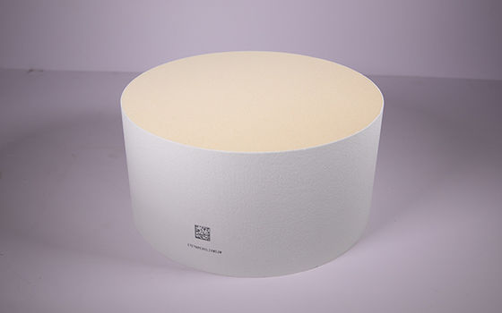 Ceramic Honeycomb Catalyst High Oxidation Resistance With Small Pore Diameter